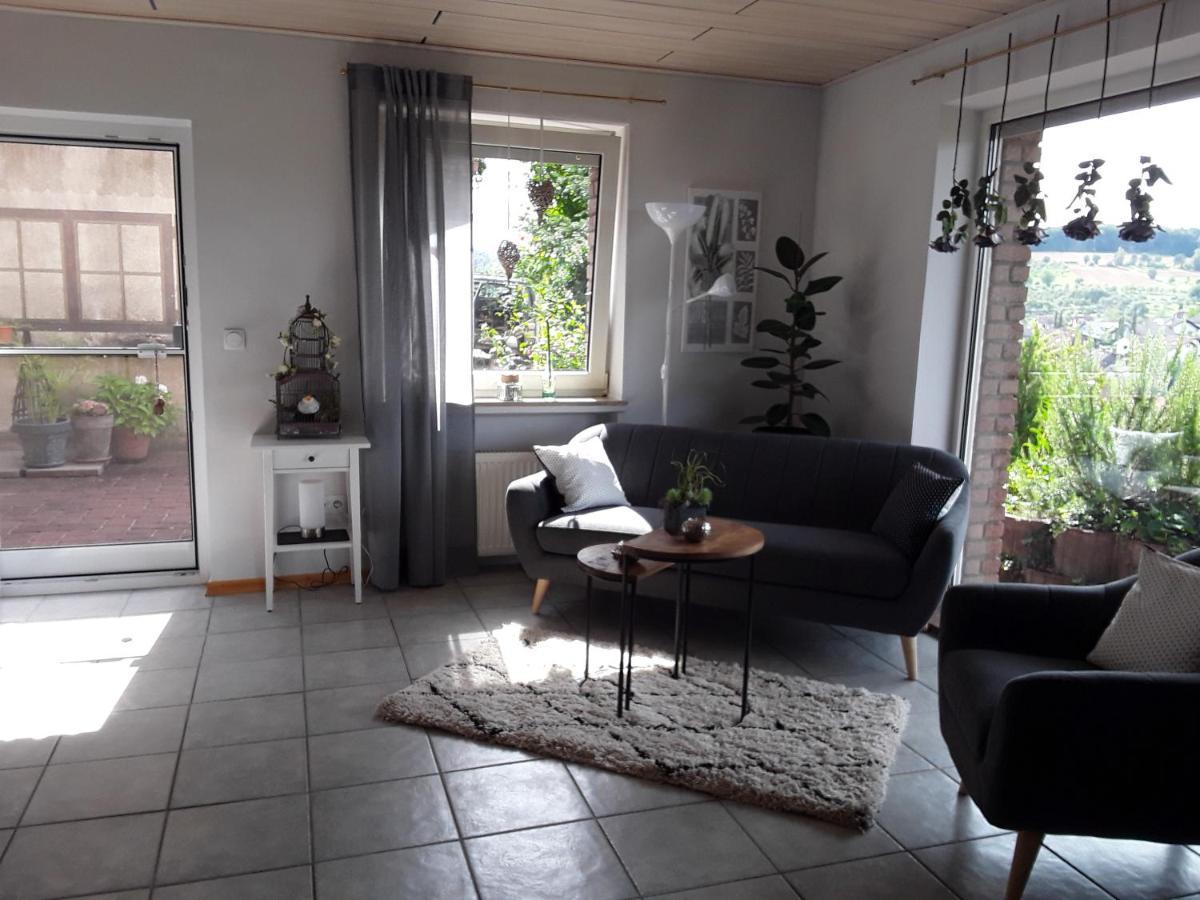Haus Sonnenblick Apartamento Momlingen Exterior foto